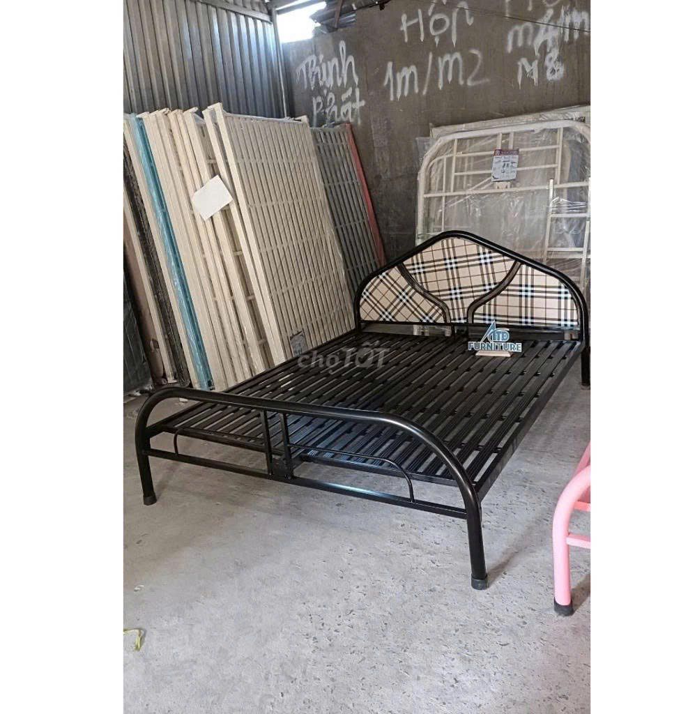 GIƯỜNG SẮT – GIƯỜNG SẮT + GIƯỜNG SẮT – GIƯỜNG SẮT. Mua bán Giường, chăn ga gối nệm tại Quận Phú Nhuận Tp Hồ Chí Minh được đăng bởi Tổng Kho Nội Thất Sài Gòn hình 1