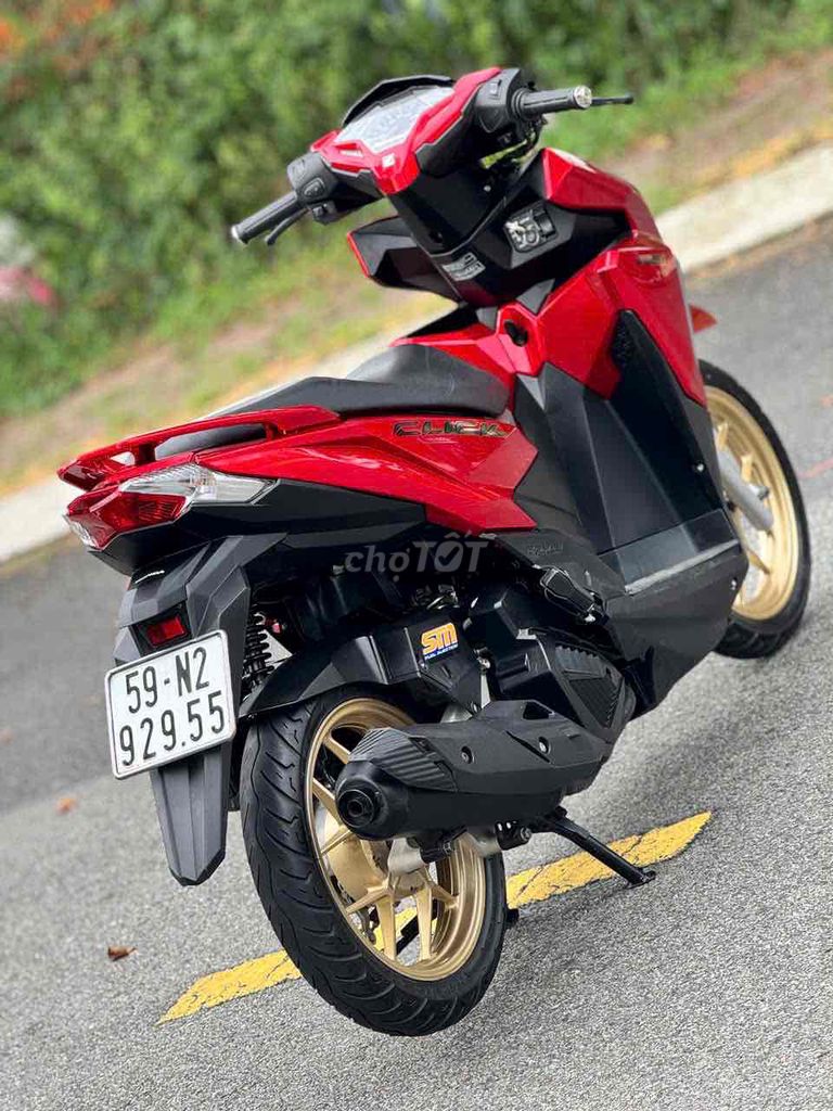 Honda Click Thailand 2017 Đỏ Đen. Mua bán Xe máy tại Quận 12 Tp Hồ Chí Minh được đăng bởi Hoàng Phú hình 2