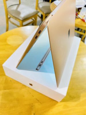 Apple MacBook Air M1-2022 8G-256GB-Full Box 99%