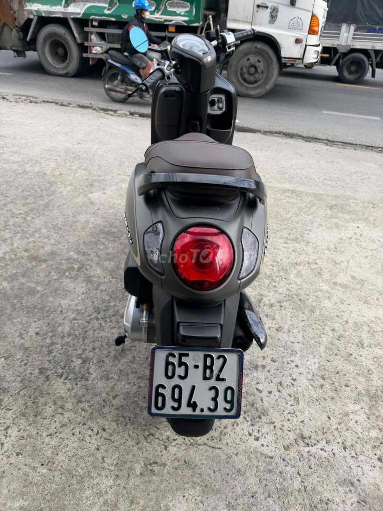 Honda Scoopy màu Xám. Mua bán Xe máy tại Quận Bình Thuỷ Cần Thơ được đăng bởi thiên phúc hình 3