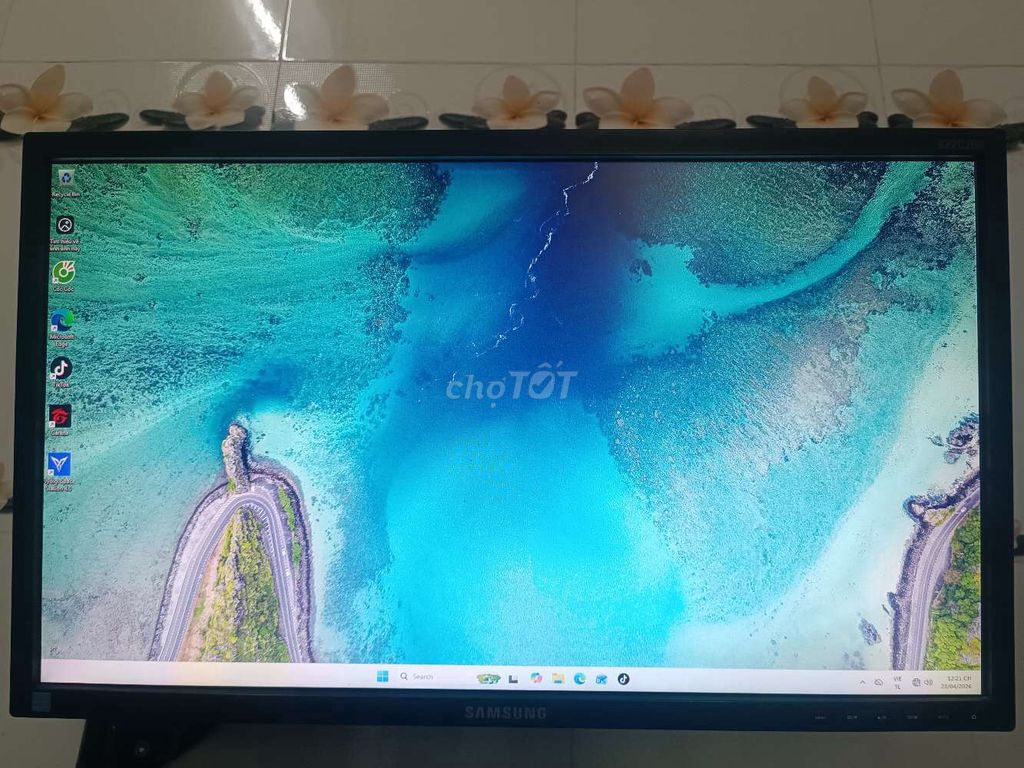 Màn hình Samsung S22C200 Đen 21 inch. Mua bán Phụ kiện (Màn hình, Chuột...) tại Huyện Vĩnh Thạnh Cần Thơ được đăng bởi Văn Bảo hình 1