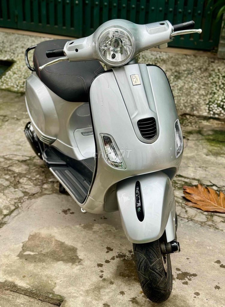 Vespa Lx125cc 3vie phun xăng điện tử bạc posche. Mua bán Xe máy tại Quận Gò Vấp Tp Hồ Chí Minh được đăng bởi Khanh hình 2
