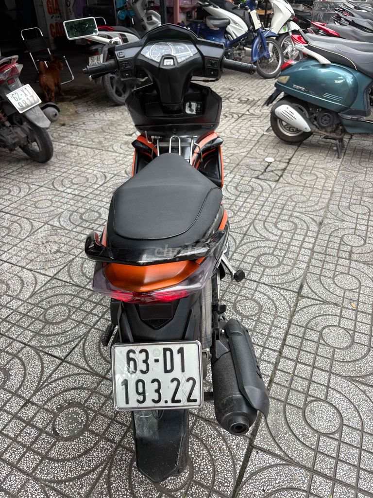 Honda Air Blade 2010 Черно-оранжевый