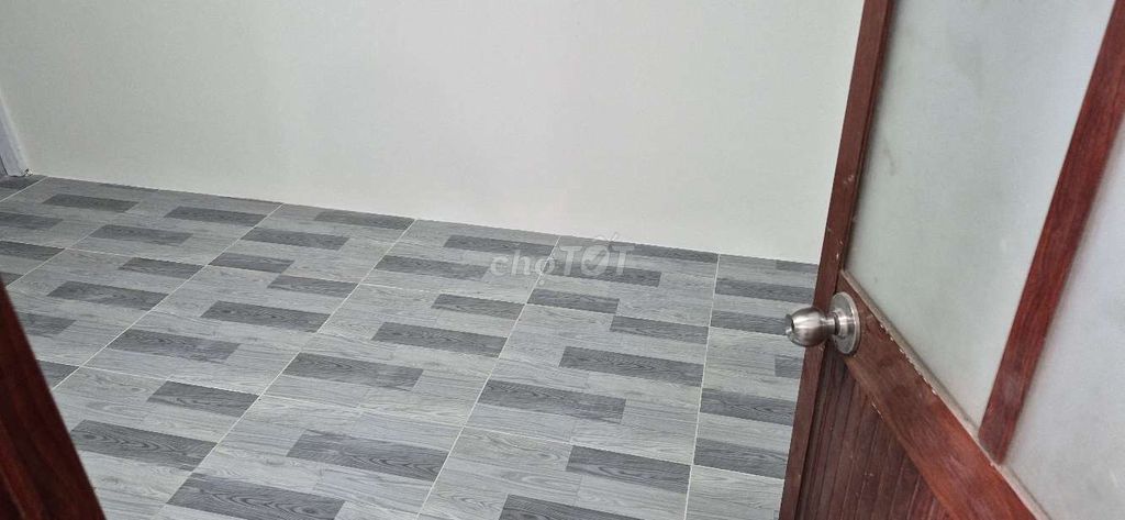 Новая комната 25м², площадь с антресолью 40м², 1 спальня, 4.5 млн/мес