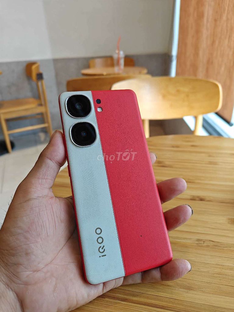iQOO Neo 9 16/256GB Đỏ trắng 98% gl. Mua bán Điện thoại tại Quận 5 Tp Hồ Chí Minh được đăng bởi TH hình 1