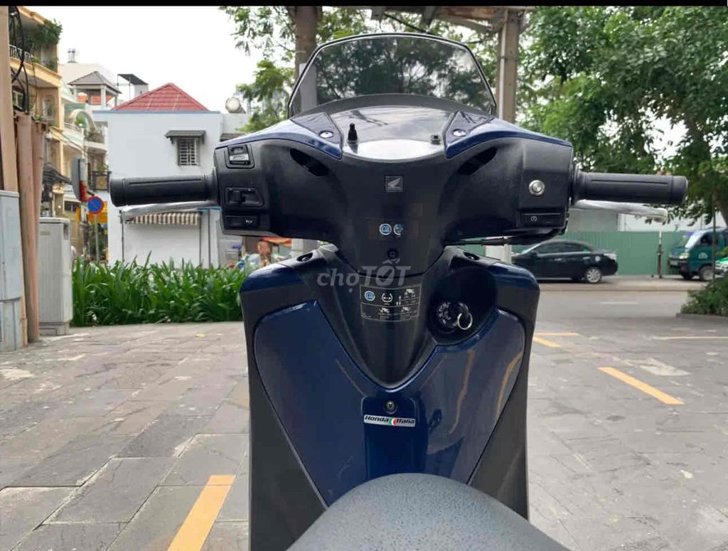 BÁN XE SH 125i Ý. CHÍNH HÃNG, ZIN đã độ SH150i.. Mua bán Xe máy tại Quận Đống Đa Hà Nội được đăng bởi Phạm Nhật Hoàng hình 5