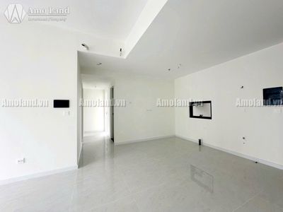 Apartment 64 m² · 2 bed · Victoria Village