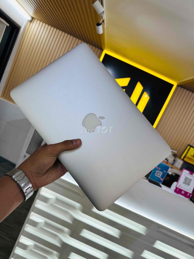 Macbook Air 2014 Core i5 4/128GB SSD Zin đẹp 98%