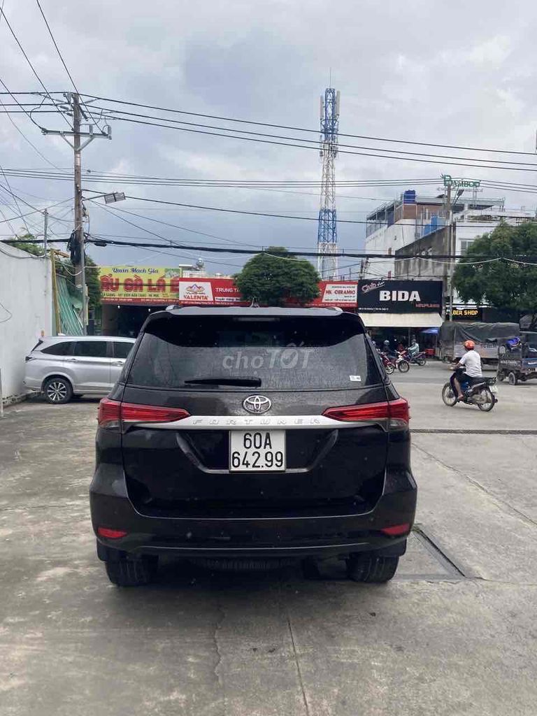 Toyota Fortuner 2019 2.4G 4x2 MT - 84 km. Mua bán Ô tô tại Quận 12 Tp Hồ Chí Minh được đăng bởi a đăng hình 9