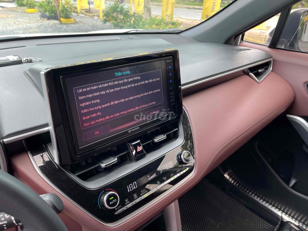 Toyota Corolla Cross 2021 1.8V - 35600 km. Mua bán Ô tô tại Quận Cái Răng Cần Thơ được đăng bởi Tiết Huỳnh Ngọc Hải hình 7