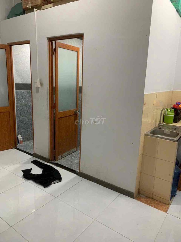lCho thuê phòng trọ 15m² gần cv Lê Thị Riêng p6,Tân Bình,HCMC chỉ 2,5t