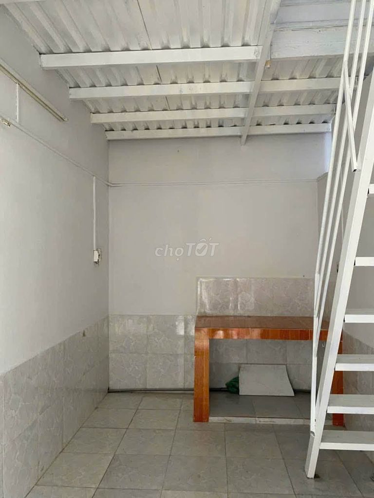 Phòng trọ có máy lạnh hẻm 49 Trần Hoàng Na