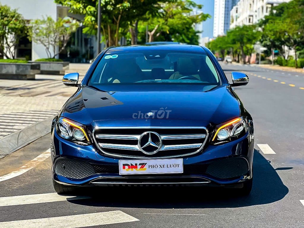 MERCEDES BENZ E250 Sport model 2018