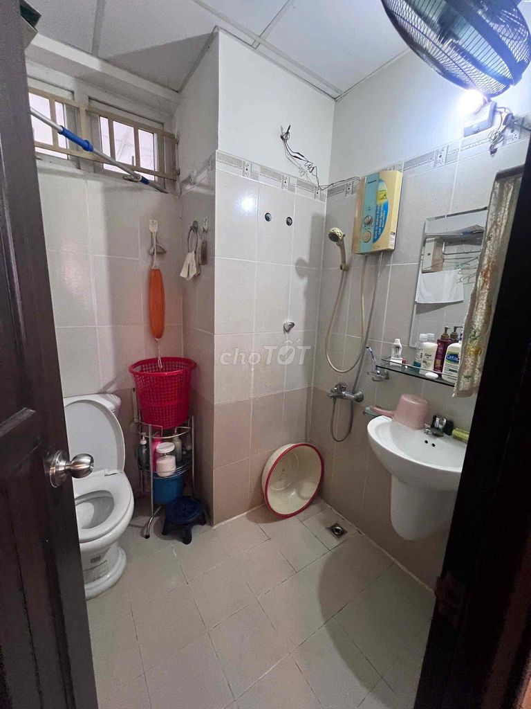 Продается квартира Vo Dinh, округ 12, отдельный розовый документ, 2сп, 2св