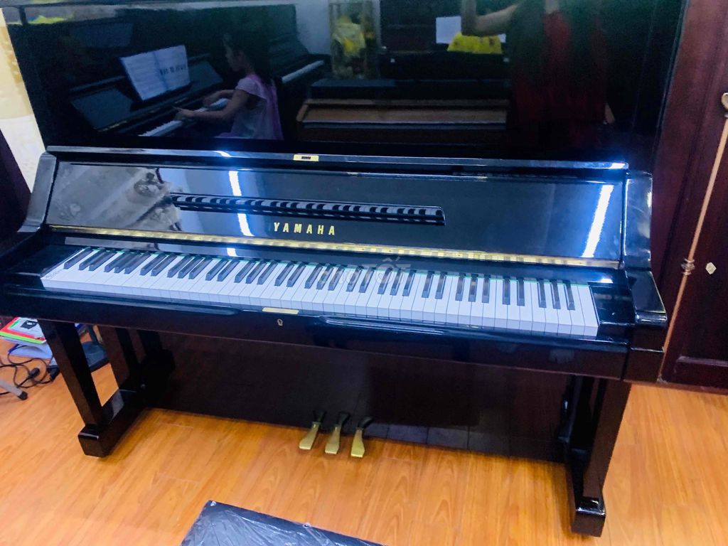 piano cơ Yamaha ux