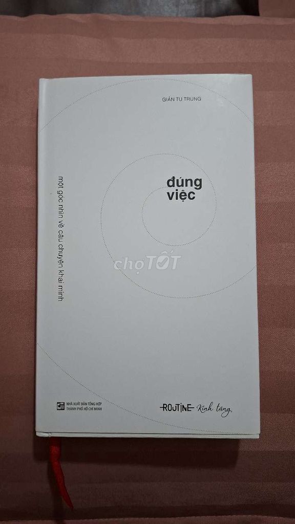 Sách "Đúng Việc" + vouncher 100k Routine. Mua bán Sách tại Quận 1 Tp Hồ Chí Minh được đăng bởi Trinh hình 1