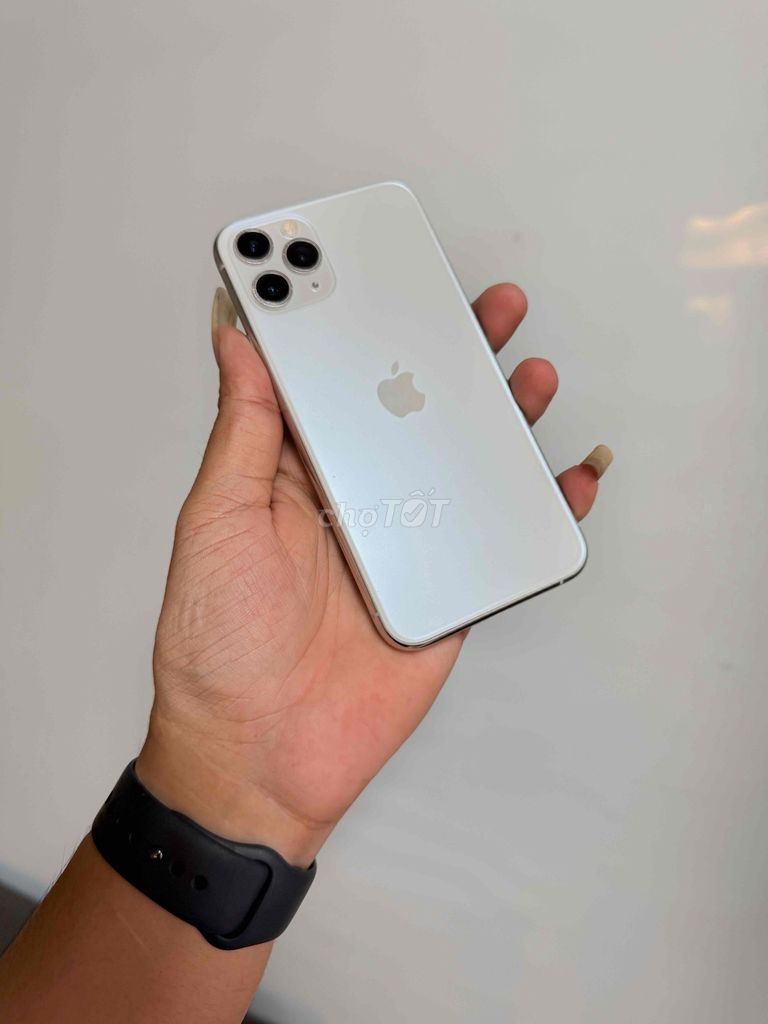 Apple iPhone 11 Pro 64GB Bạc. Mua bán Điện thoại tại Thị xã Duy Tiên Hà Nam được đăng bởi Táo Rẻ Đồng Văn hình 1