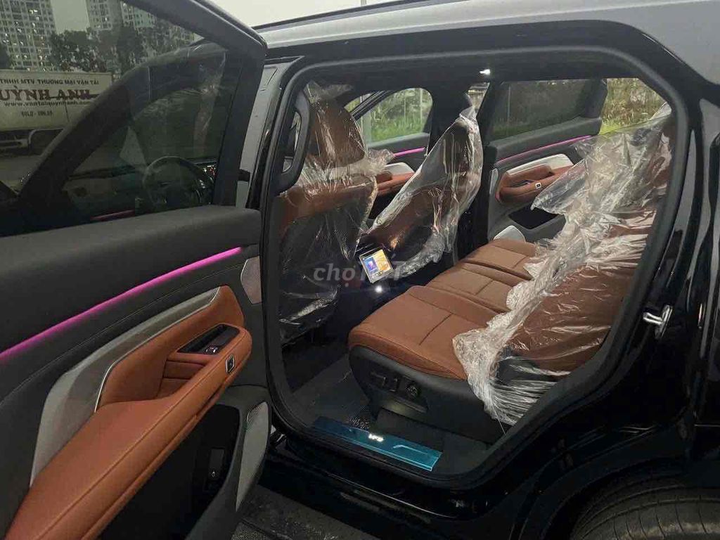 VinFast VF9 2024 Plus. Mua bán Ô tô tại Thành phố Thủ Đức Tp Hồ Chí Minh được đăng bởi TRẦN MINH VƯƠNG hình 9