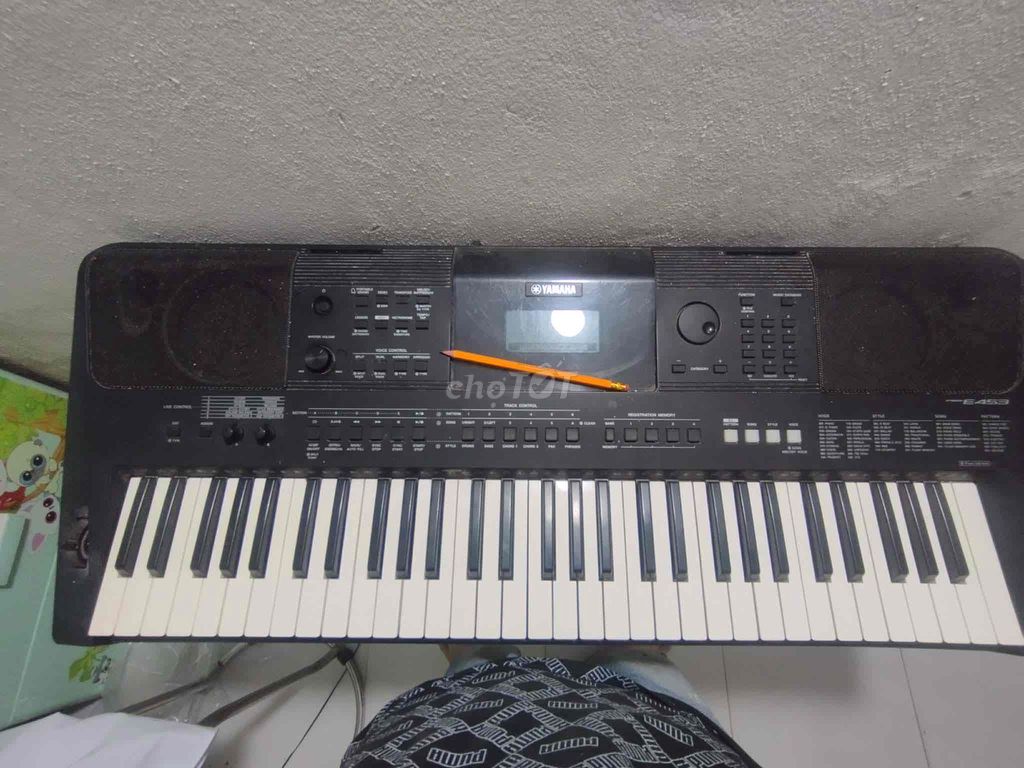 Đàn Organ Yamaha PSR-E453 Đen. Mua bán Nhạc cụ tại Thị xã Điện Bàn Quảng Nam được đăng bởi Phạm Trường Nhân hình 1