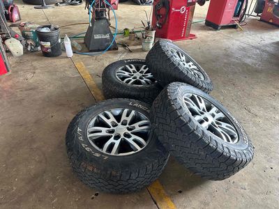 Bán mâm lốp R18 rin xe ford. Mua bán Phụ tùng xe tại Huyện Đắk R'Lấp Đắk Nông được đăng bởi Long VH