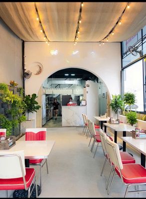 Rent · 2 bd · 100 м² · Quận Sơn Trà, ул. Đường Trần Hưng Đạo