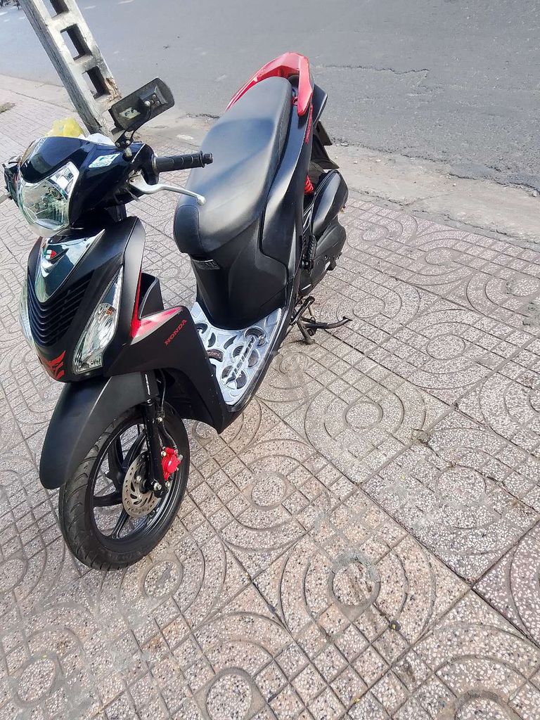 Honda Vision 2018 Đen. Mua bán Xe máy tại Quận Tân Phú Tp Hồ Chí Minh được đăng bởi gia tường  hình 3