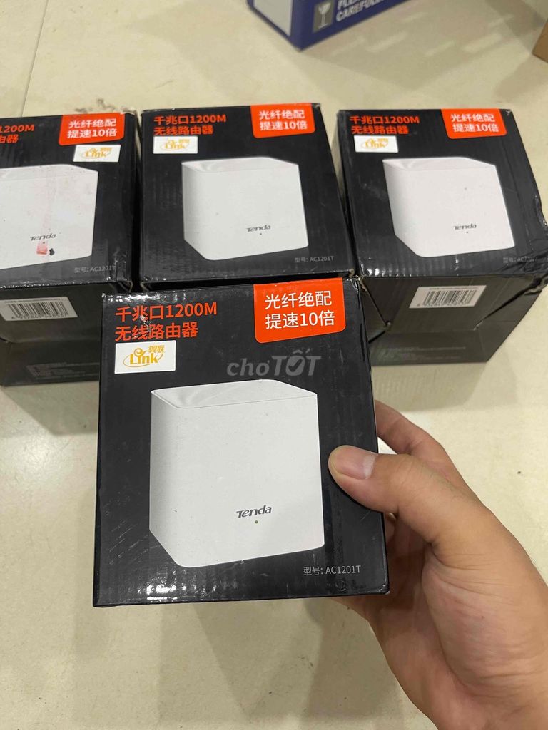 Bộ định tuyến Tenda AC1201T Trắng 1200M. Mua bán Phụ kiện (Màn hình, Chuột...) tại Quận Thanh Xuân Hà Nội được đăng bởi Nguyễn Văn Vũ hình 1
