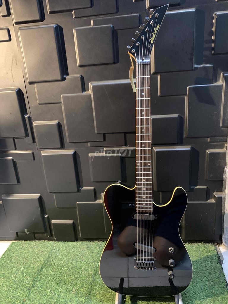 Đàn guitar điện MAD AXE Đen. Mua bán Nhạc cụ tại Thành phố Thủ Đức Tp Hồ Chí Minh được đăng bởi Hoàng Lâm hình 1