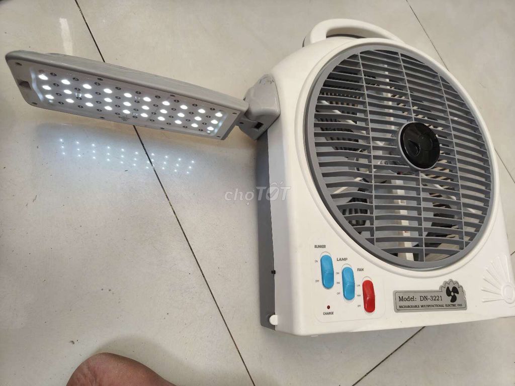 Quạt sạc DN-3221 Trắng 2 bình 6V5. Mua bán Quạt tại Quận 8 Tp Hồ Chí Minh được đăng bởi cường  hình 1