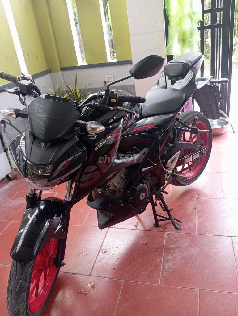 dư xe ko đi  chia sẻ anh Em đam mê. Mua bán Xe máy tại Thành phố Quảng Ngãi Quảng Ngãi được đăng bởi Dũng hình 4