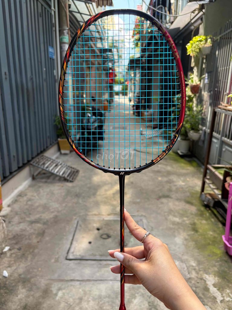 Vợt cầu lông Yonex Astrox 99 Pro 2021 4U