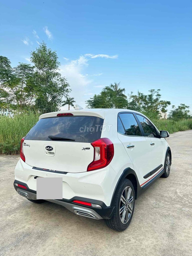 Kia Morning Xline 2021 Белый 155 000 км