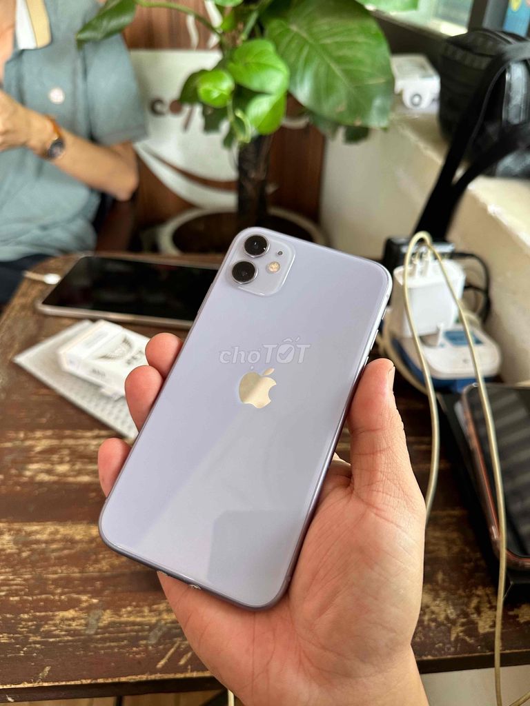 11 64GB màn gx lock tặng sim ghép sài như quốc tế. Mua bán Điện thoại tại Thành phố Buôn Ma Thuột Đắk Lắk được đăng bởi Xuân Tr hình 1