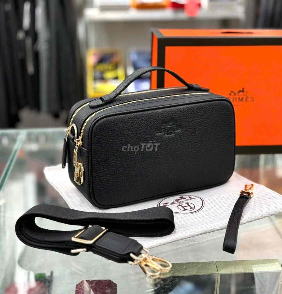 Clutch HM LA Đen Bản Khoá Số