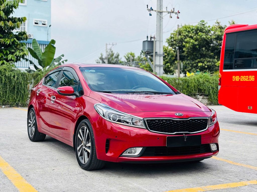 Kia Cerato 2018 1.6 AT - 49000 km. Mua bán Ô tô tại Thành phố Dĩ An Bình Dương được đăng bởi Siêu Thị Ô Tô Bình Dương  hình 1