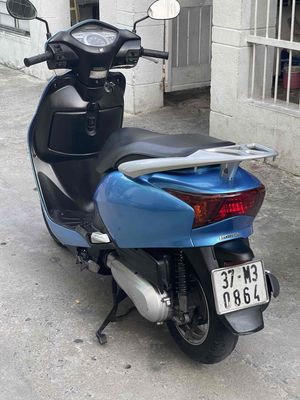 Honda lead