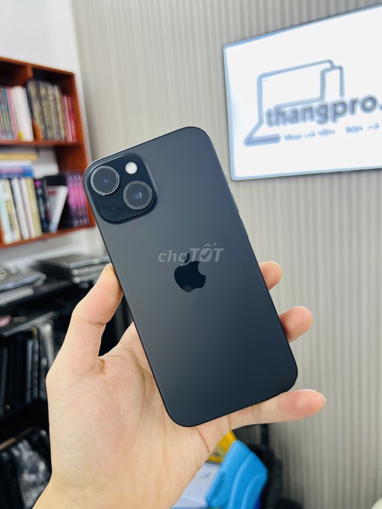 iPhone 15 128GB Đen zin 100%. BH TGDĐ 21-01-2027. Mua bán Điện thoại tại Thành phố Thủ Đức Tp Hồ Chí Minh được đăng bởi Đặng Quyết Thắng hình 1