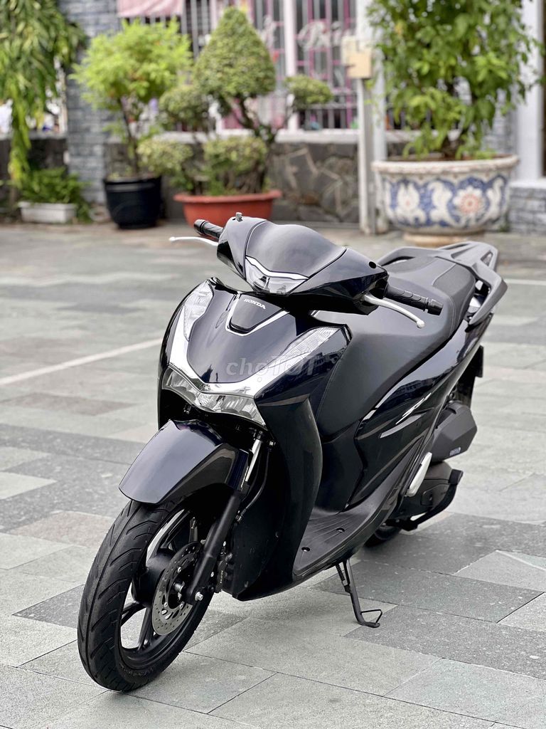 SH 125 2022 ĐEN BÓNG BSTP CHÍNH CHỦ CÓ BÁN GÓP. Mua bán Xe máy tại Thành phố Thủ Đức Tp Hồ Chí Minh được đăng bởi Hiếu  hình 1