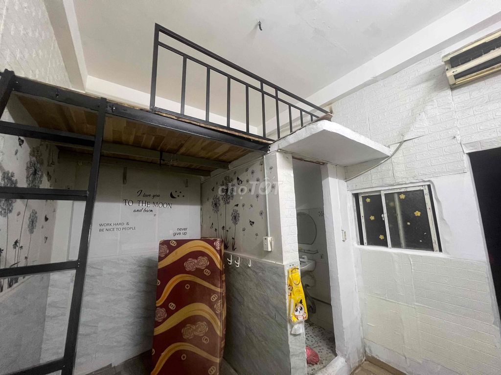 cho thuê phòng tầng trệt có gác Phùng Văn Cung