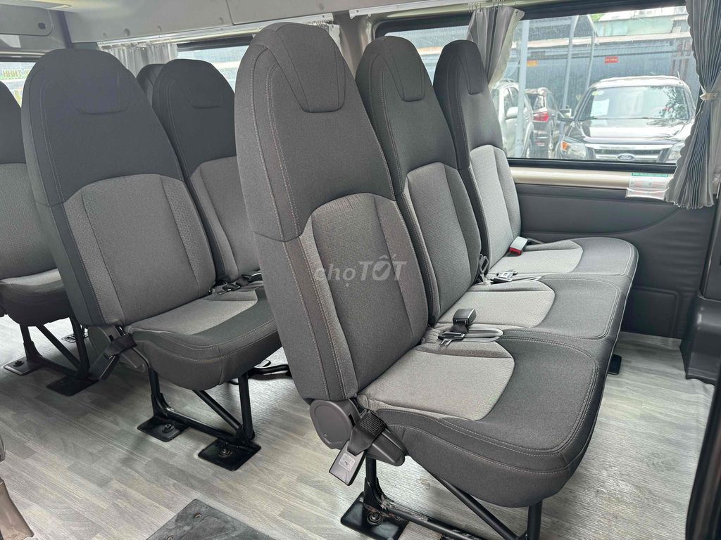 Ford Transit 2024 16 chỗ Nâu. Mua bán Phương tiện khác tại Quận 5 Tp Hồ Chí Minh được đăng bởi Cương hình 6