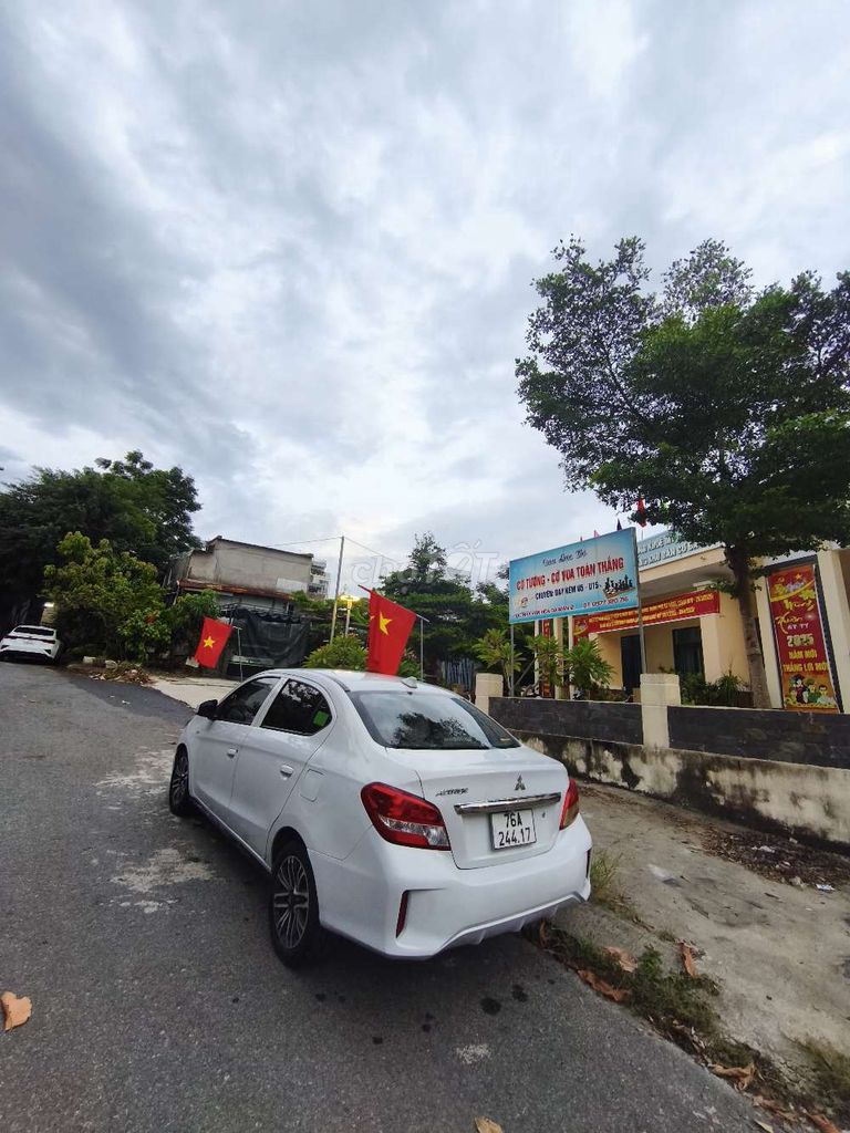 Misubishi Atrage 2021 1.2L MT giá 260tr