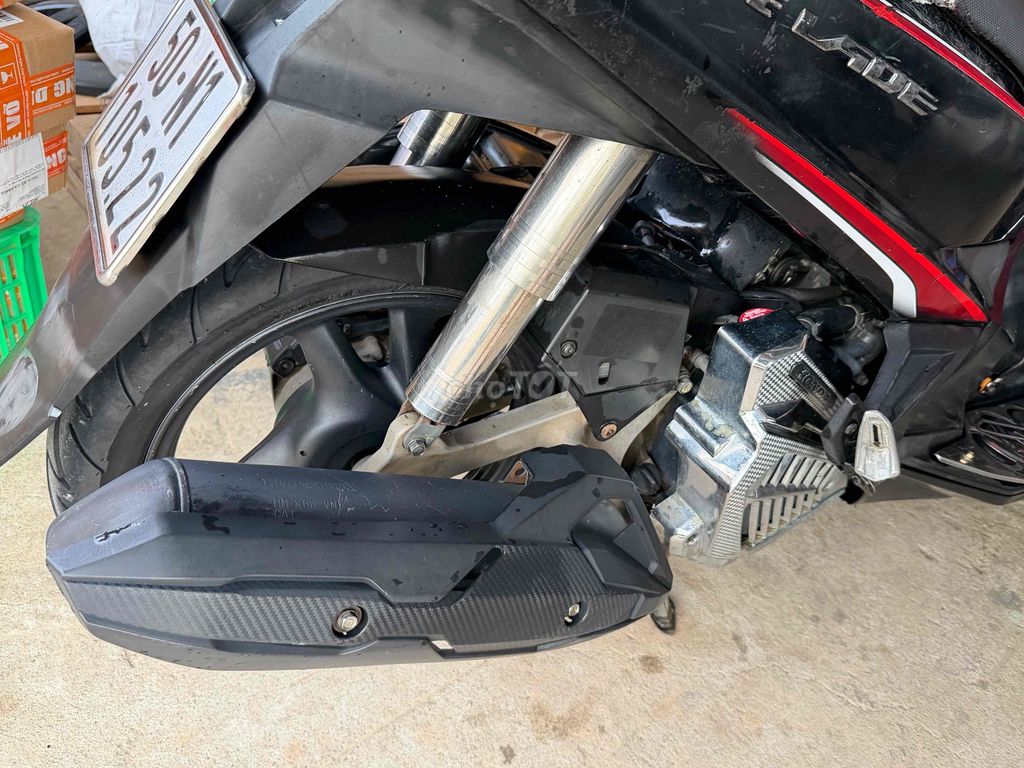 Honda Air Blade 2016 Đỏ đen. Mua bán Xe máy tại Thành phố Đà Lạt Lâm Đồng được đăng bởi Mai Dung hình 6