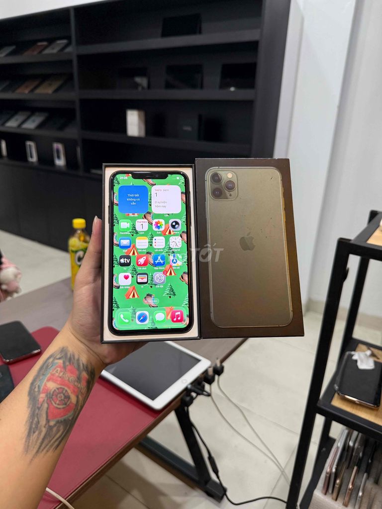 Apple iPhone 11 Pro Max QTE 64GB Full Chức Năng. Mua bán Điện thoại tại Quận Đống Đa Hà Nội được đăng bởi Hà Nội Mobile Bao Duyệt Nợ Xấu hình 1