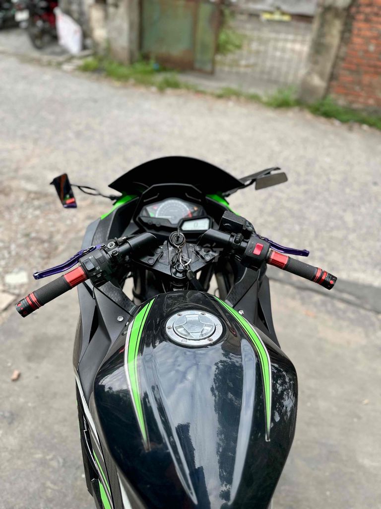 Bán xe ninja 300. Mua bán Xe máy tại Quận Hoàng Mai Hà Nội được đăng bởi Công hình 6