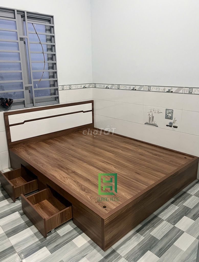 Giường ngủ nội thất Quang Hùng= giường ngủ gỗ mdf. Mua bán Giường, chăn ga gối nệm tại Quận Gò Vấp Tp Hồ Chí Minh được đăng bởi Nội Thất Quang Hùng TD hình 1