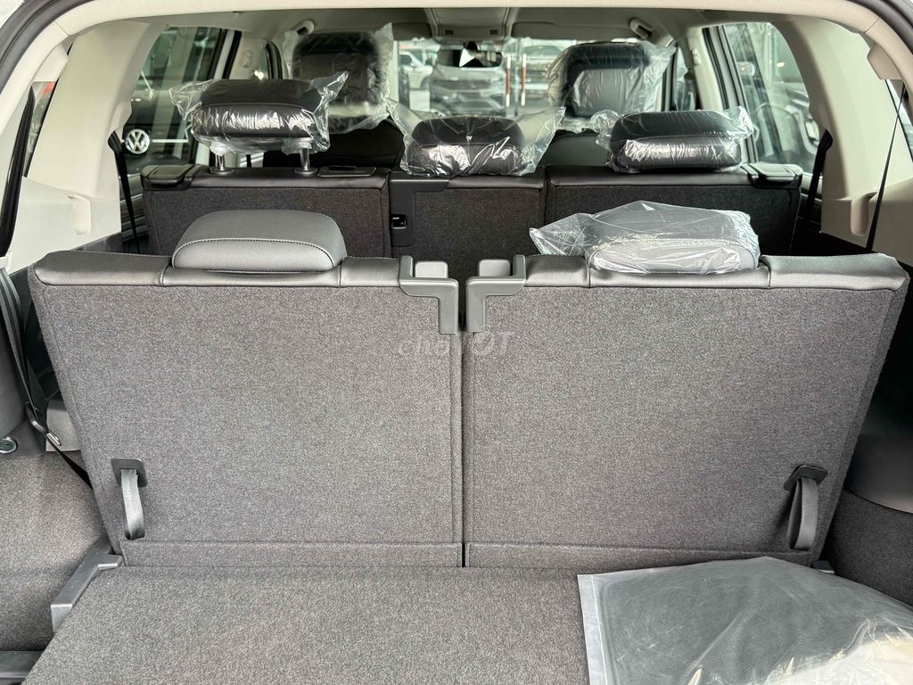 Volkswagen Tiguan 2023 mới 100% chỉ 200tr nhận xe. Mua bán Ô tô tại Quận 12 Tp Hồ Chí Minh được đăng bởi Phong GT Car hình 13