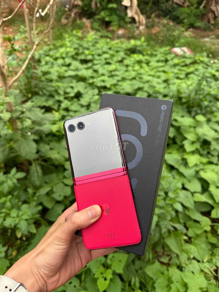 Motorola Razr 40 Ultra 5G Đỏ 256GB. Mua bán Điện thoại tại Huyện Sông Lô Vĩnh Phúc được đăng bởi Khánh Đan hình 1
