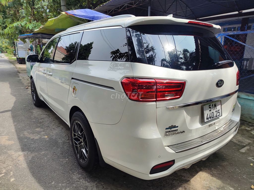 Bán xe Kia Sedona 2020 trắng Full dầu 820 triệu. Mua bán Ô tô tại Thành phố Thủ Đức Tp Hồ Chí Minh được đăng bởi Lê Phương hình 1