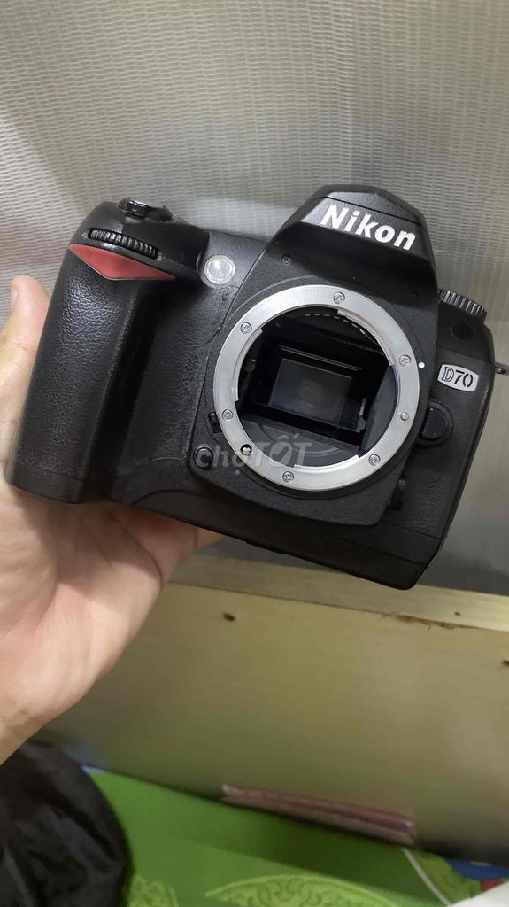 Máy ảnh Nikon D70 DSLR Đen Lỗi màn hình. Mua bán Máy ảnh, Máy quay tại Quận 7 Tp Hồ Chí Minh được đăng bởi Anh Tấn hình 1