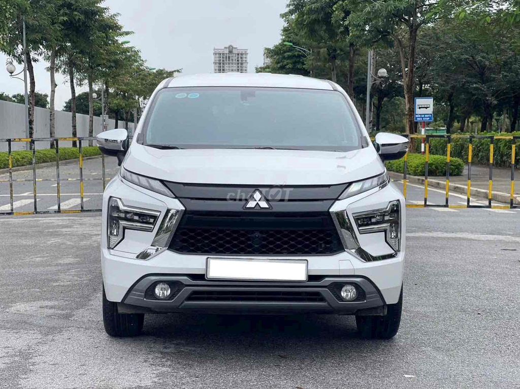 Em cần bán Xpander 2024 Premium siêu đẹp mới khét. Mua bán Ô tô tại Quận Cầu Giấy Hà Nội được đăng bởi TRUNG HIẾU AUTO hình 1